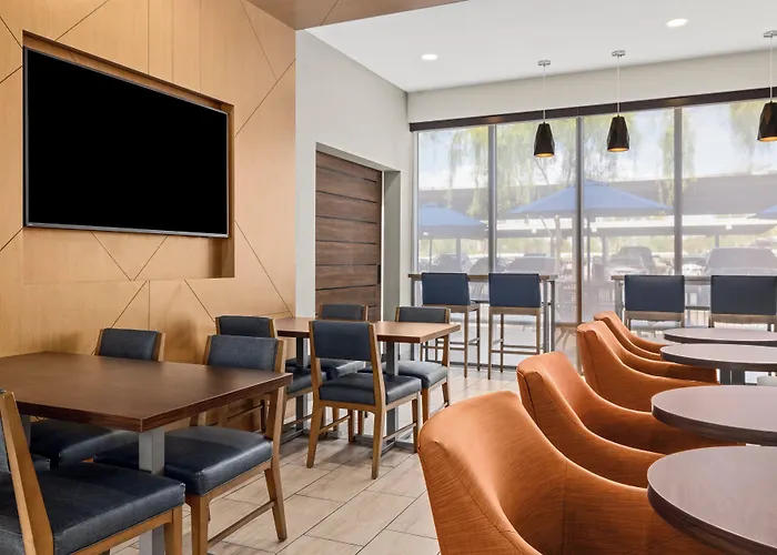 Express & West - Tolleson By Ihg * Phoenix